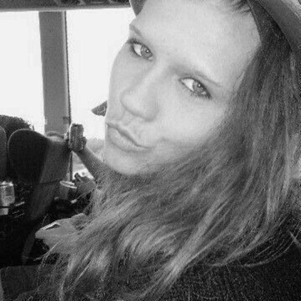 Meet your Posher, Geana
